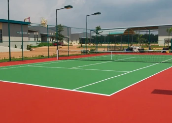 Sân pickleball chuẩn với thiết kế 4 sân với hệ mái che lấy sáng. Sân pickleball chuẩn với thiết kế 4 sân với hệ mái che lấy sáng