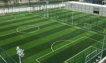 Thi công sân bóng đá 7 người tiết kiệm