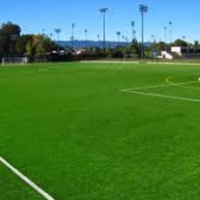 thi cong san bong da mini 5 nguoi cao cap voi den led 400w usa